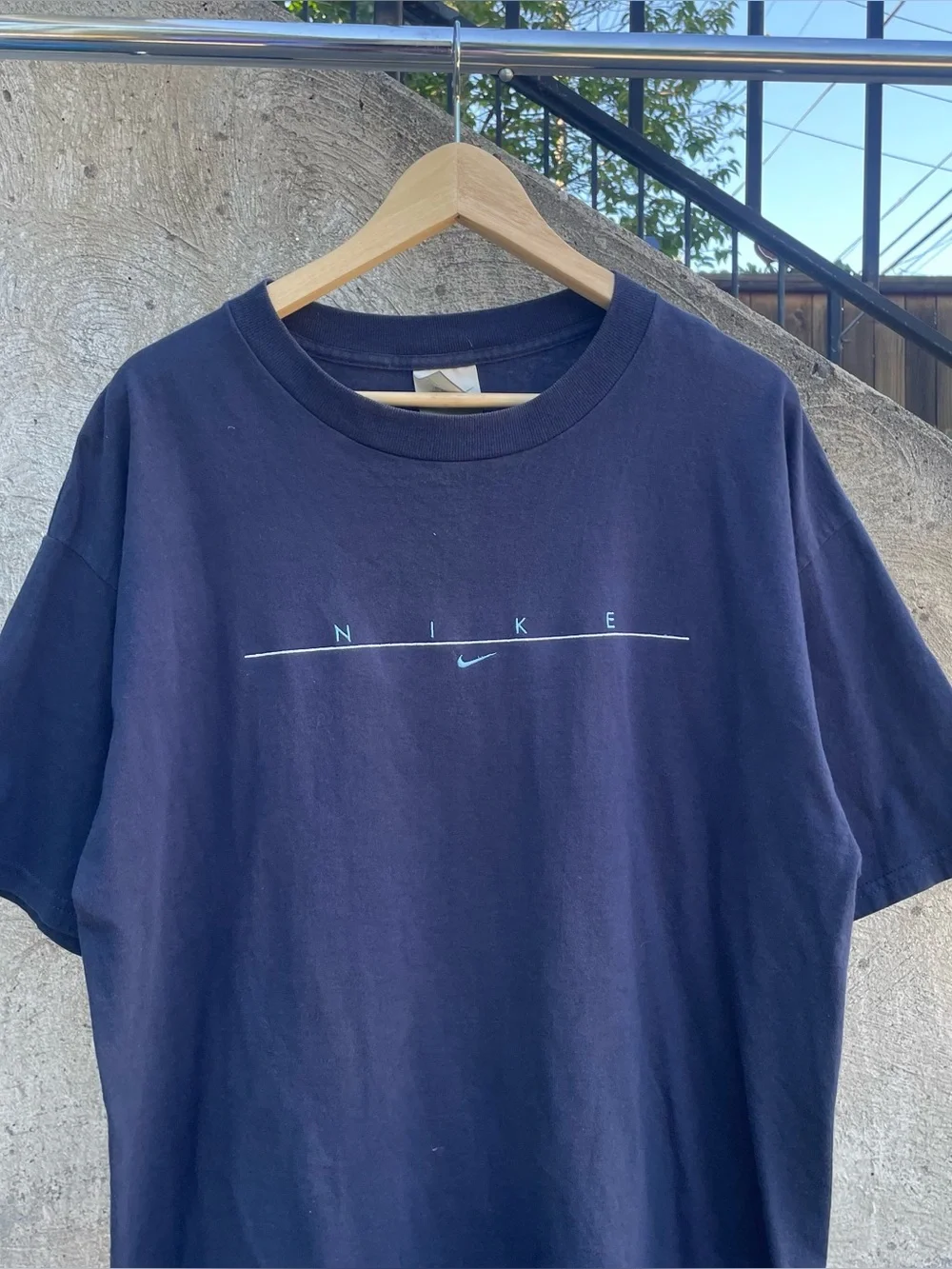 Y2k navy blue Nike spellout center swoosh logo t shirt XL
